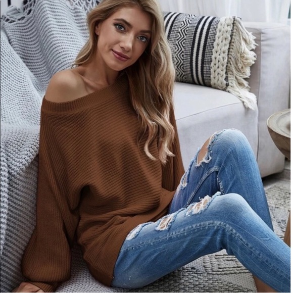 Brown Boutique sweater - Picture 2 of 4